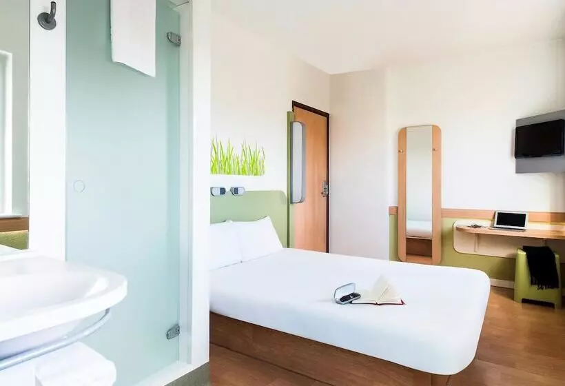 هتل Ibis Budget Leeds Centre Crown Point Road