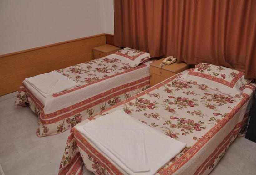 בית מלון כפרי Kleopatra Beach Yildiz