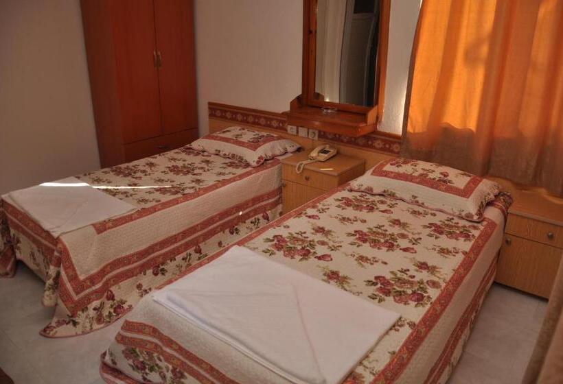 בית מלון כפרי Kleopatra Beach Yildiz