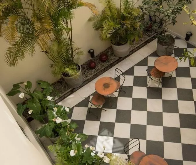 Magnolia Hotel Boutique