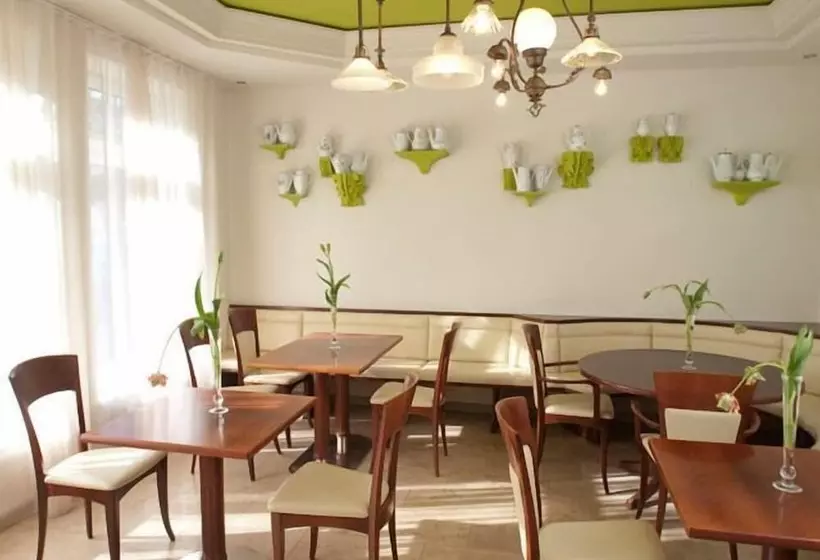 ホテル Pfeiler S Bürgerstüberl