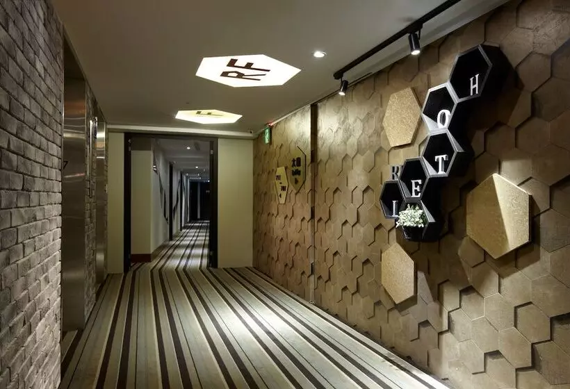 Rf Hotel   Zhongxiao