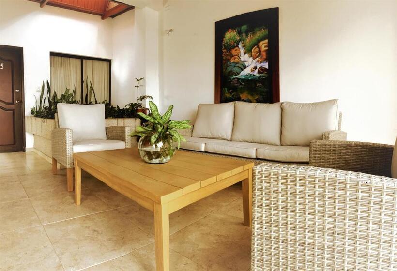 酒店 Riviera Plaza