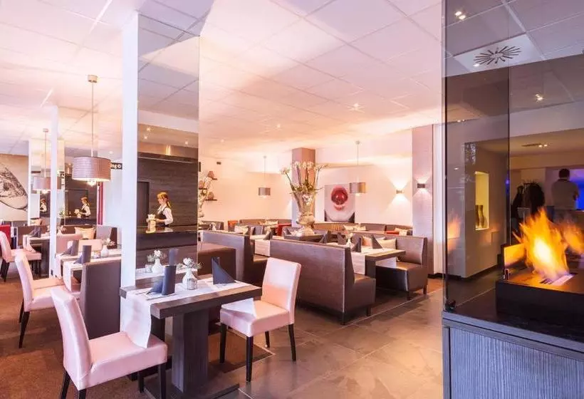 Отель Bernstein Salzlandcenter