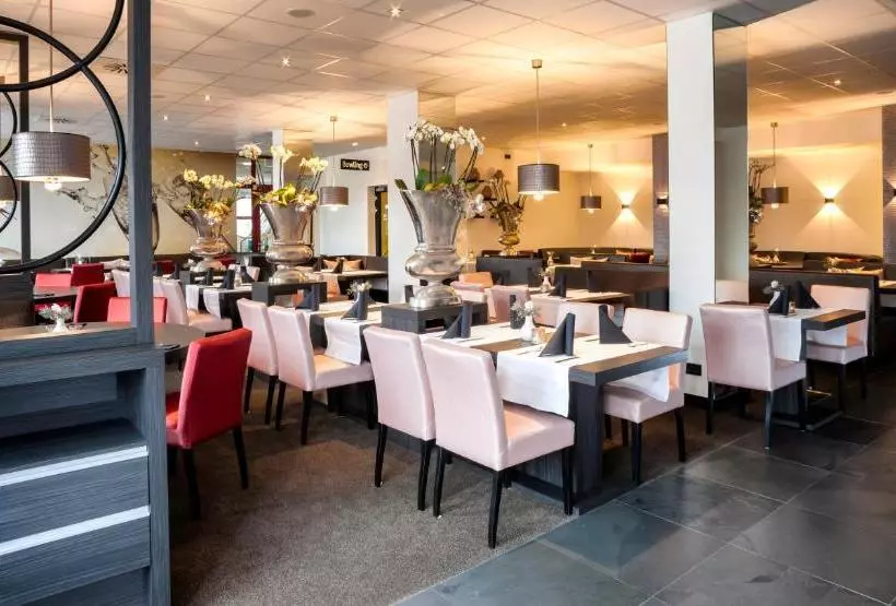 Отель Bernstein Salzlandcenter