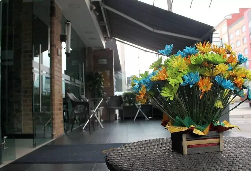 Hotelli Santafe Real