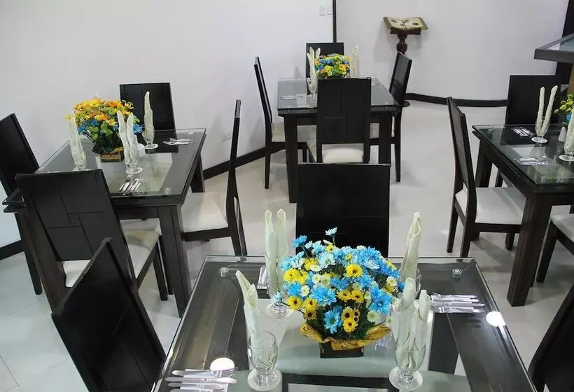 Hotelli Santafe Real