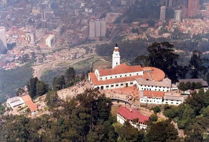 Hotelli Santafe Real