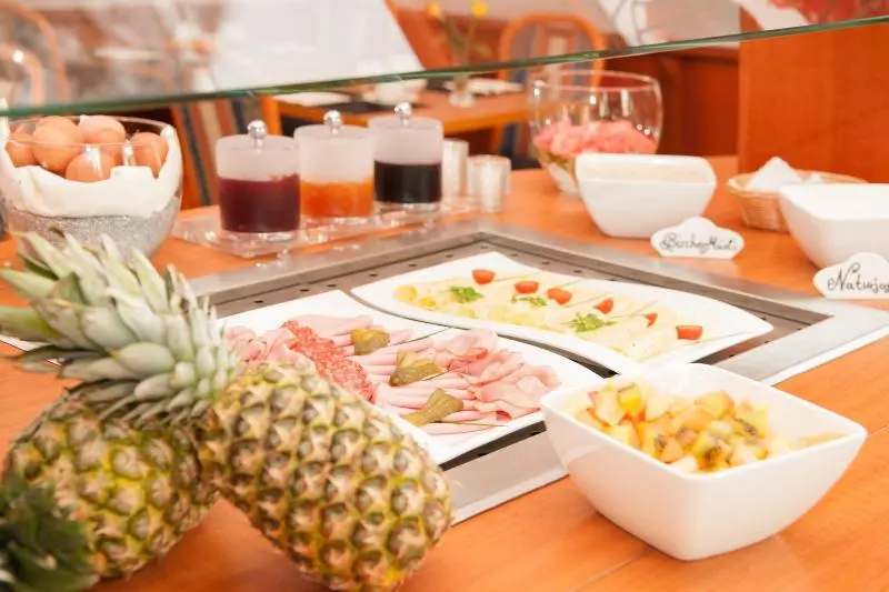 Отель Schutzenburg