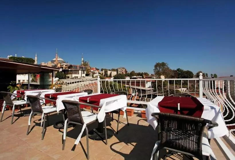 Spinel Hotel   Old City