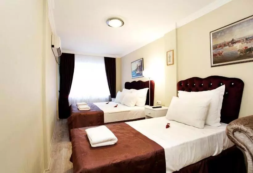 Spinel Hotel   Old City