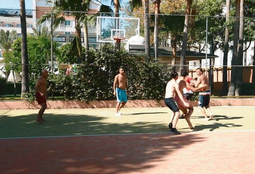 Insula Resort & Spa   All Inclusive