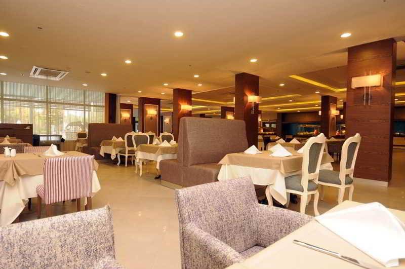 Insula Resort & Spa   All Inclusive