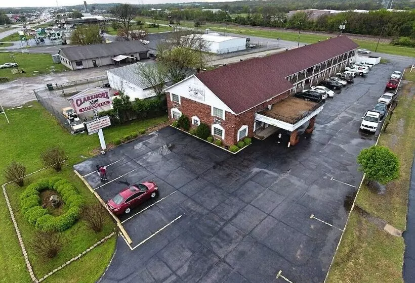 モーテル Claremore Motor Inn
