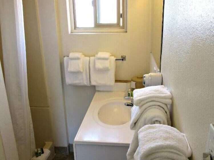 Мотель Wild Rivers Motorlodge