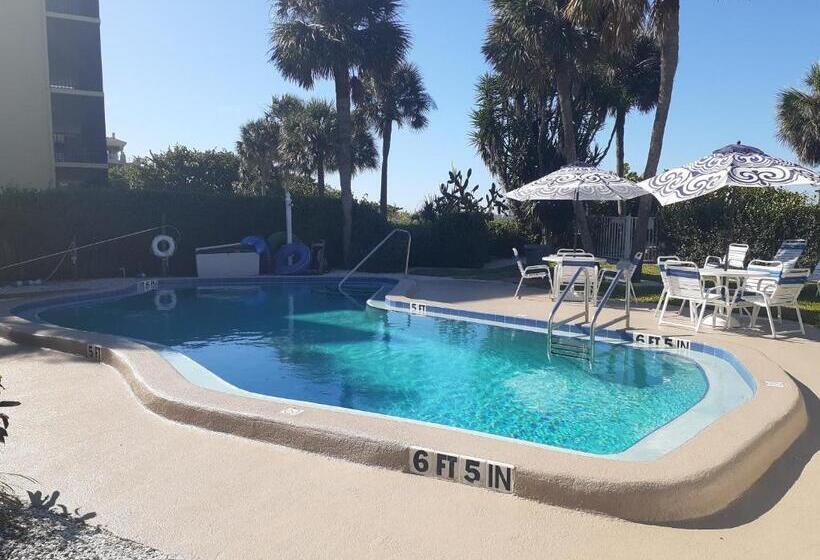 리조트 Turtle Crawl Inn Longboat Key