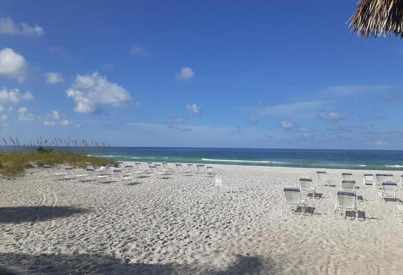 Курорт Turtle Crawl Inn  Longboat Key