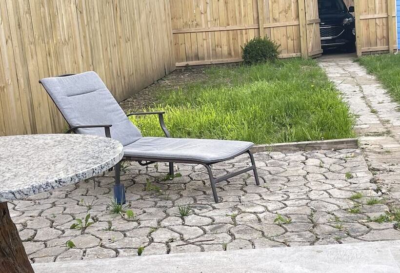 مبيت وإفطار Blues House