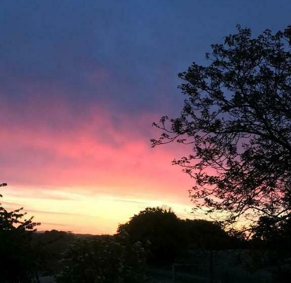 تختخواب و صبحانه Domaine L Esprit D Antan