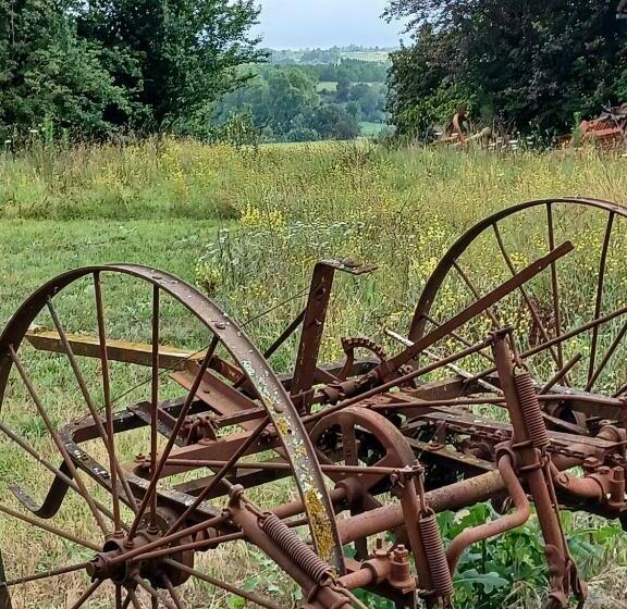 تختخواب و صبحانه Domaine L Esprit D Antan