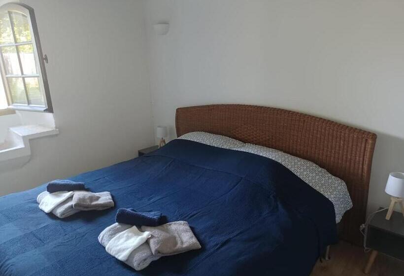 تختخواب و صبحانه Domaine L Esprit D Antan