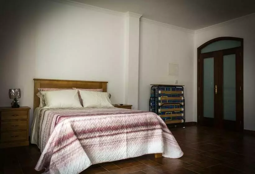 Hostel Encostas Do Douro