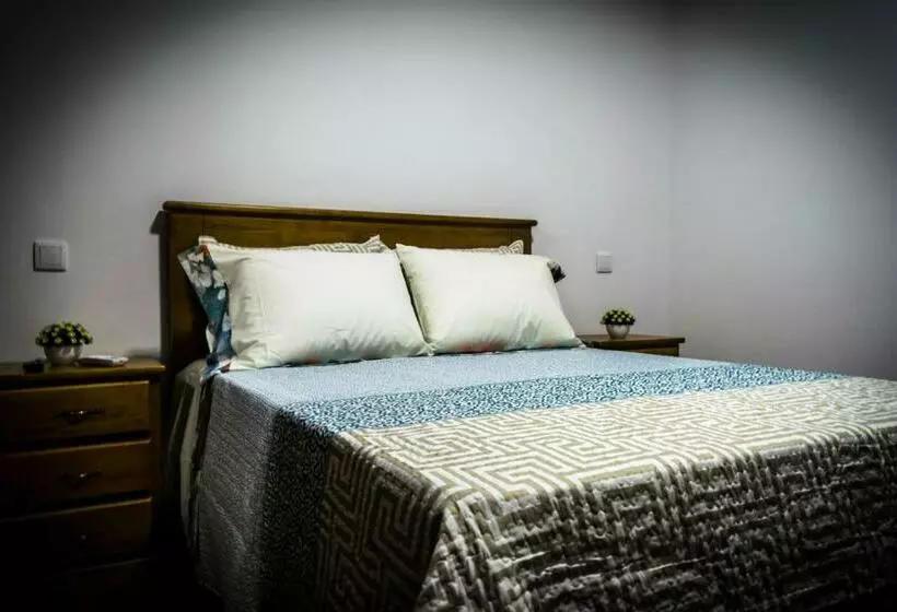 Hostel Encostas Do Douro