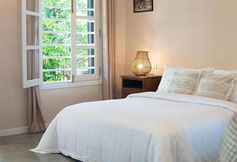 호텔 The Slow Vegan