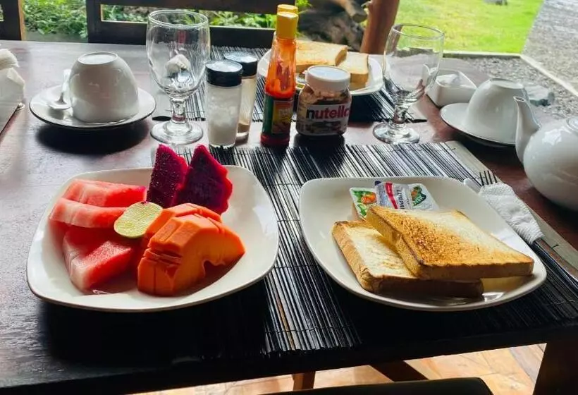 ペンション Pondok Sari Homestay