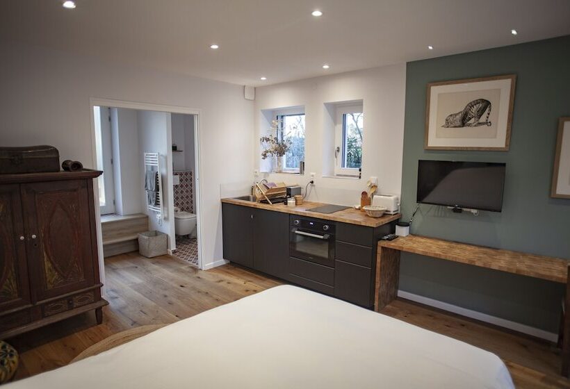 Nocleg ze śniadaniem Lyonest Chambre D Hôtes