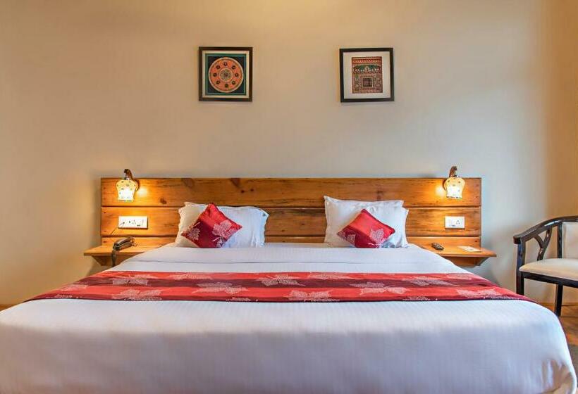 Hotel Echor   Yak And Yeti Ranikhet