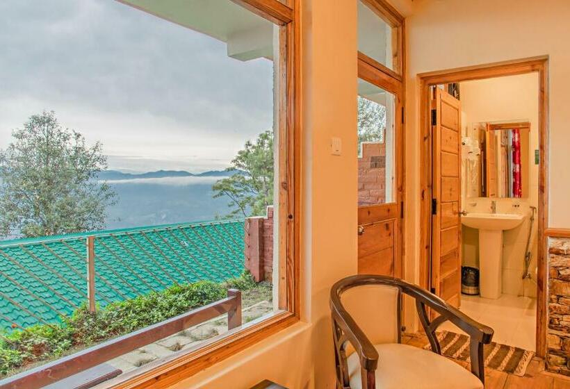 Hotel Echor   Yak And Yeti Ranikhet