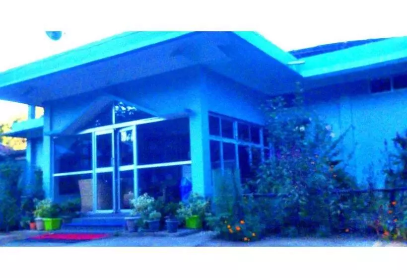 ホテル Monirams Inn