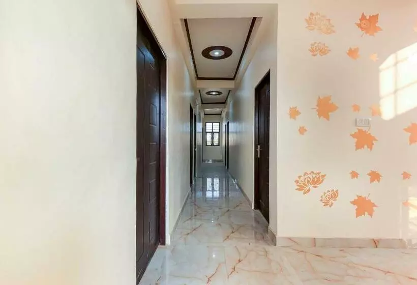 ホテル Spot On 84027 Balaji Hostel