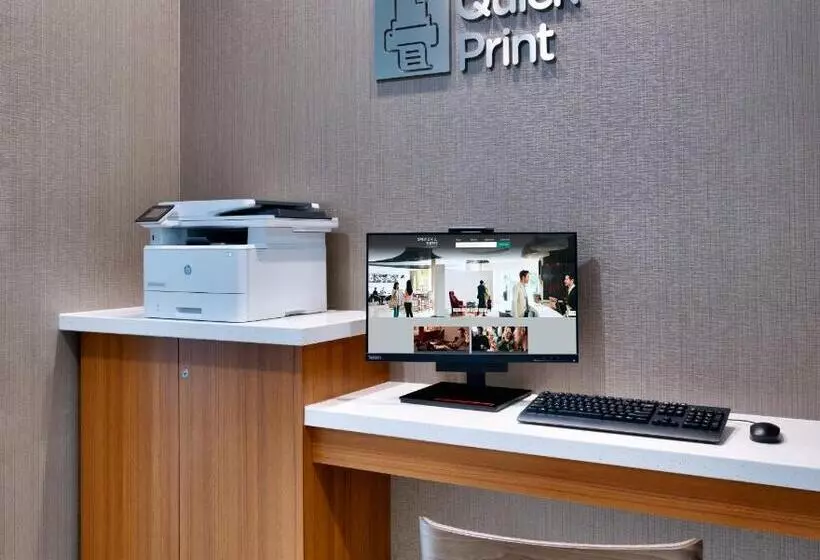 ホテル Springhill Suites By Marriott Cottonwood