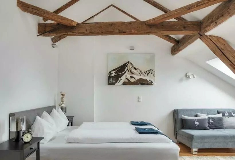 Innsbruck City Chalet