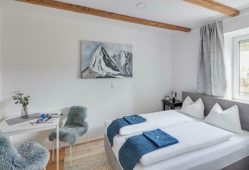 Innsbruck City Chalet