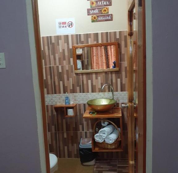 پانسیون Mesmerize Guest House