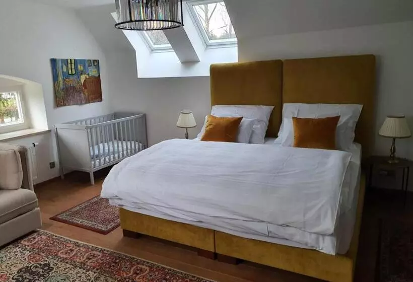 ペンション Parkhotel Vrbno