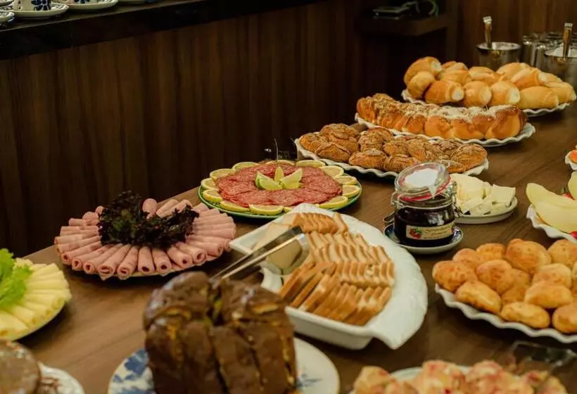 Majatalo Pousada Saint Diniz