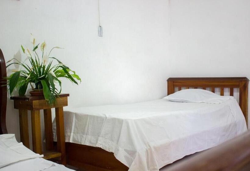 پانسیون Rabin Itzam