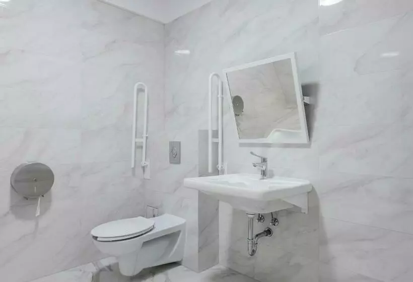 Aparthotel Pietroasa