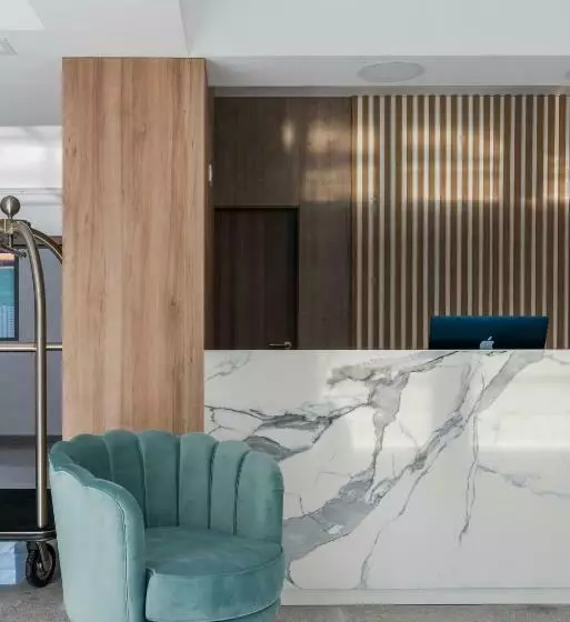 Aparthotel Pietroasa