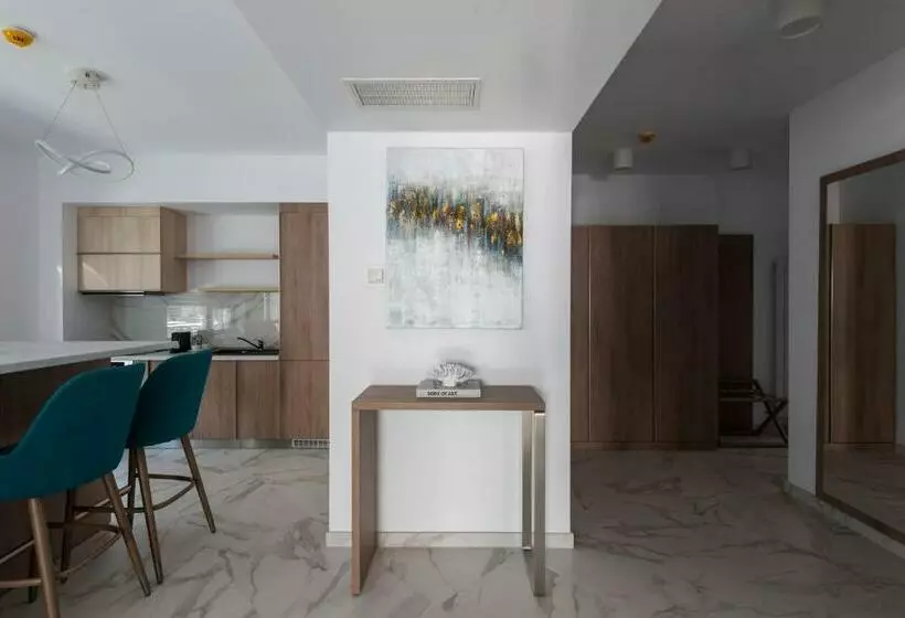 Aparthotel Pietroasa