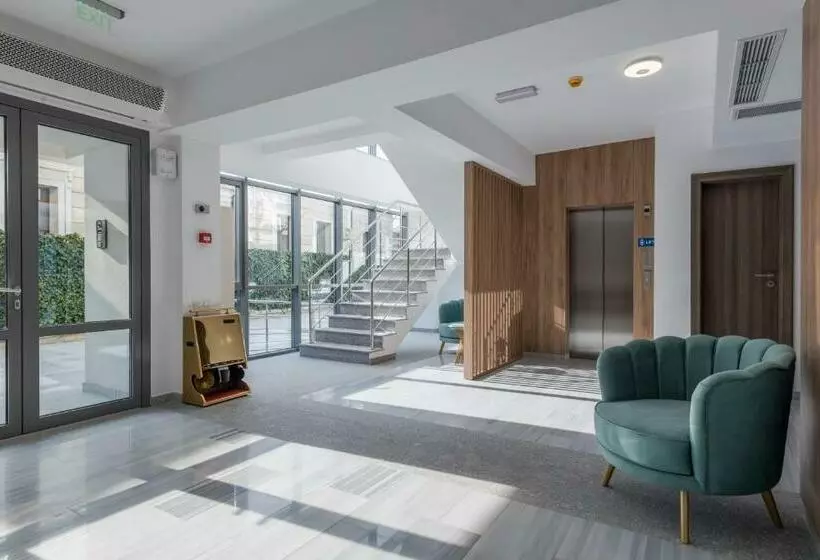 Aparthotel Pietroasa