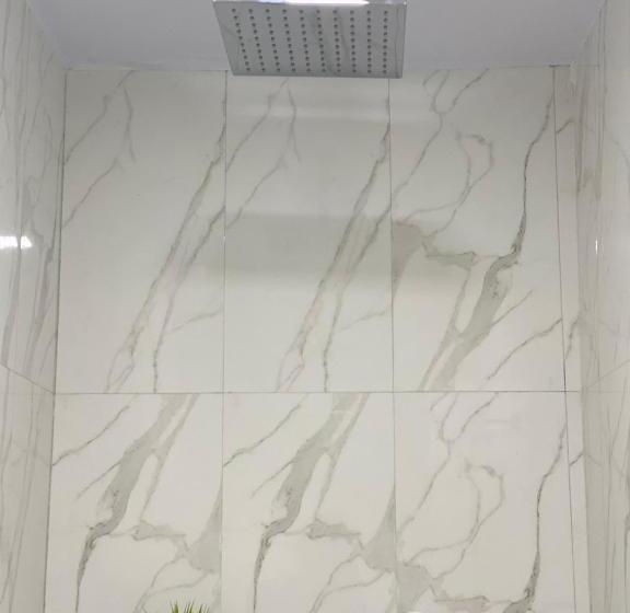 تختخواب و صبحانه Tides Dhigurah