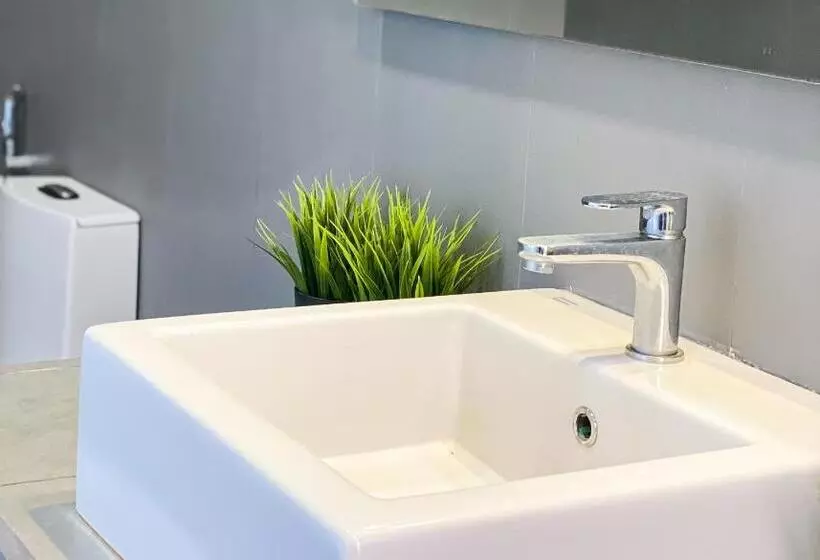 تختخواب و صبحانه Tides Dhigurah