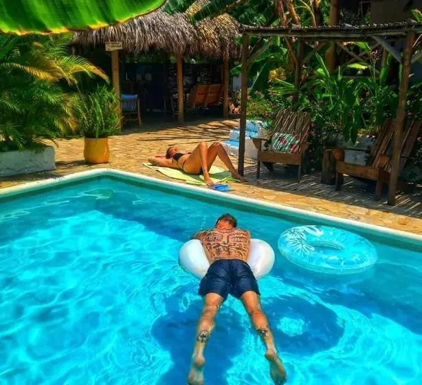 هتل Cabañas Puesta Del Sol