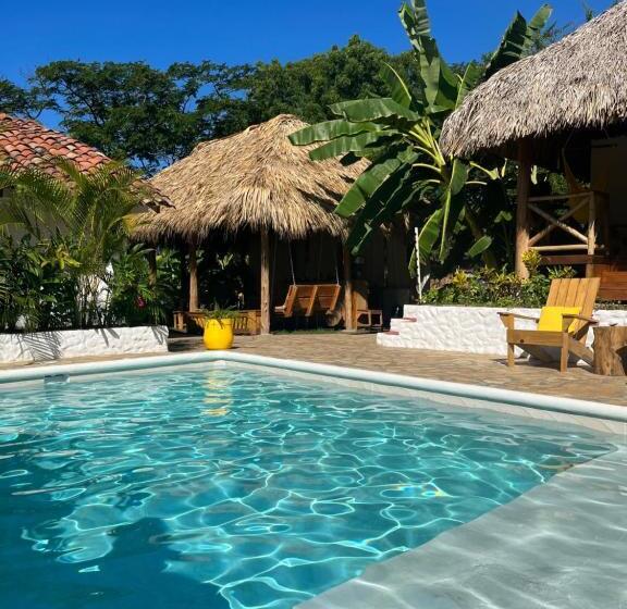 هتل Cabañas Puesta Del Sol