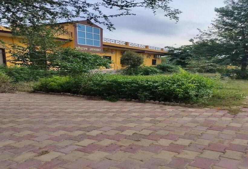 ホテル Pop 83629 Jayka